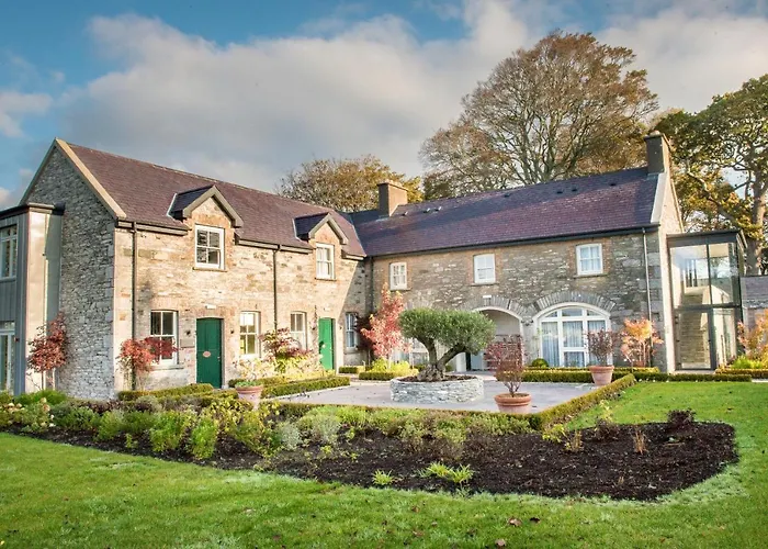 Top Killarney Hotels for an Unforgettable Stay